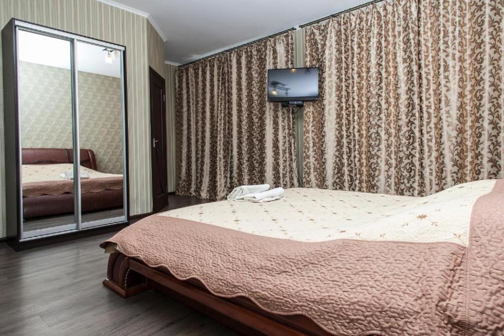 Chyhorinskyi Hotel Kyjev Exteriér fotografie